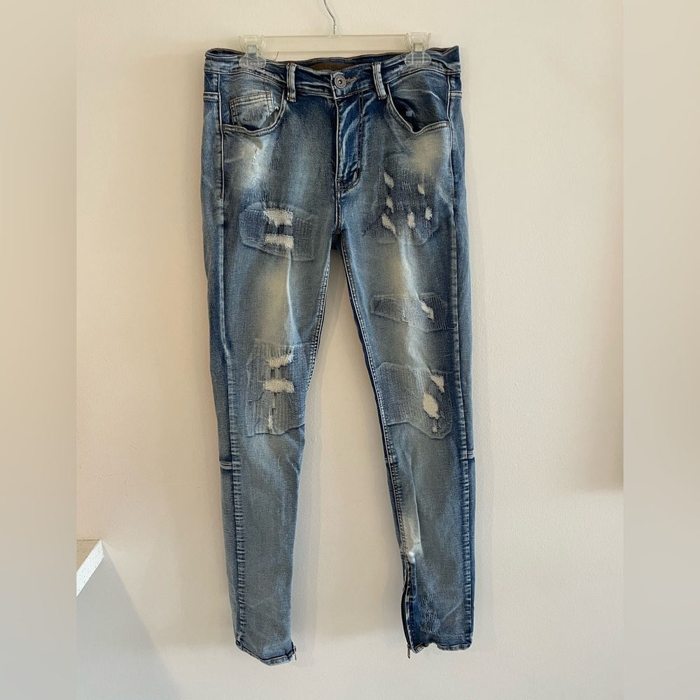 KDNK men’s distressed skinny jeans size 32